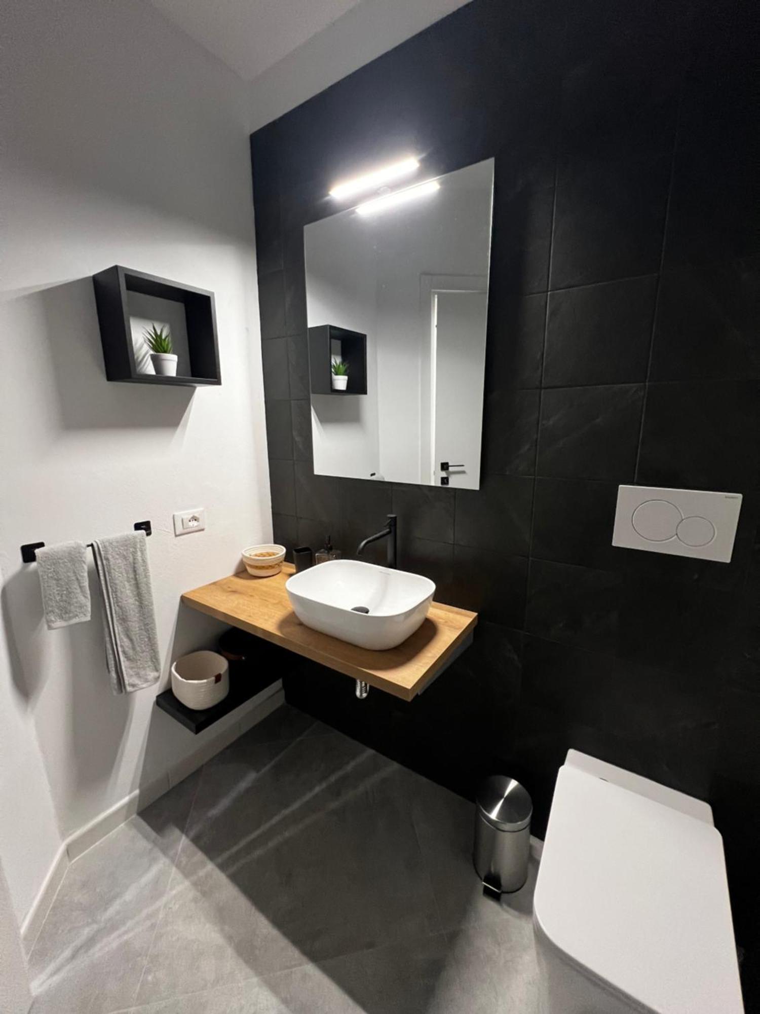 Апартаменты Roka House Пескьера-дель-Гарда Экстерьер фото